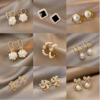 Großhandel B2B Ohrschmuck Ohrstecker Silberstift koreanisch Perlenohrringe D6029